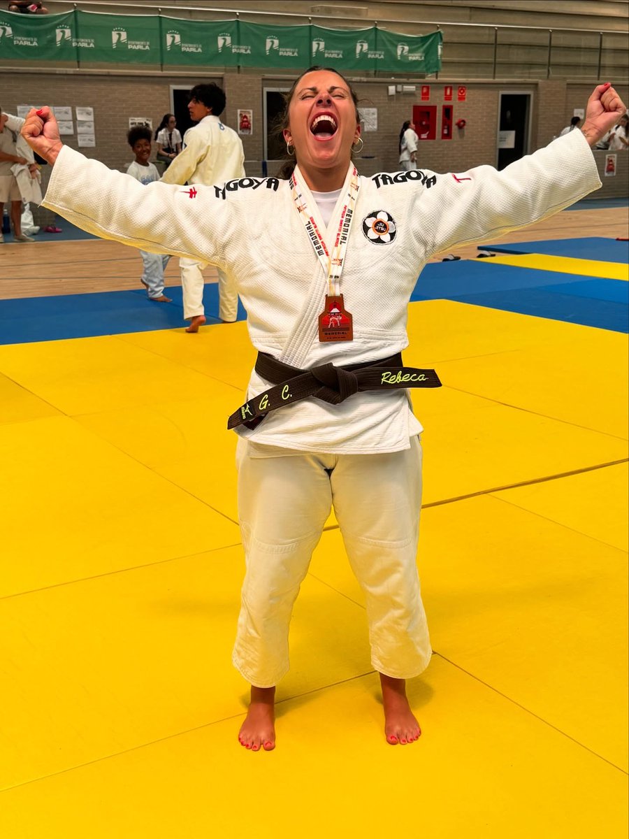 Rejudojiujitsu's tweet photo. Seguimos sumando 💪🏽🥋🦁
Este equipo y este club van como un 🚀 a los mandos del pedazo de MISTER ⁦@Alexalvarez_84⁩ y no tenemos intención de parar 😎
#SúperTeamKARBO https://t.co/dUAWmgqGbT