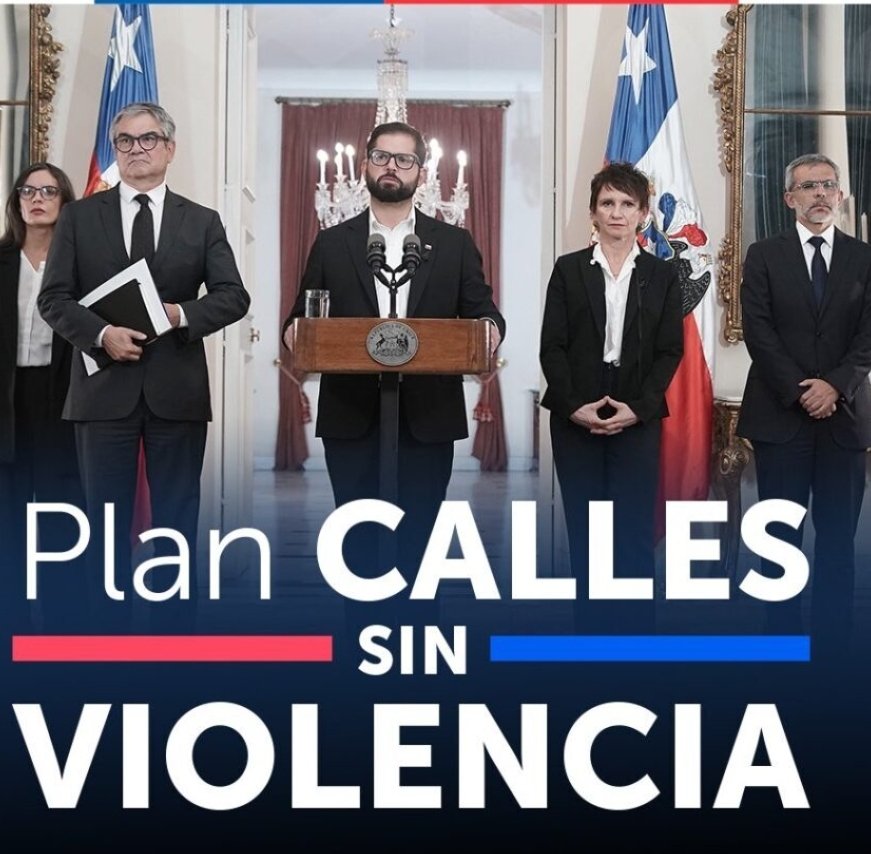 John 🇨🇱 ✌️♂️ (@derechavov) on Twitter photo Que este incompetente se preocupe de la seguridad nacional y de su fracasado plan Calles Sin Violencia que tienen a Chile en el precipicio con la delincuencia, Leitao y Cordero son un adorno en la Moneda ! Que este incompetente se preocupe de la seguridad nacional y de su fracasado plan Calles Sin Violencia que tienen a Chile en el precipicio con la delincuencia, Leitao y Cordero son un adorno en la Moneda !