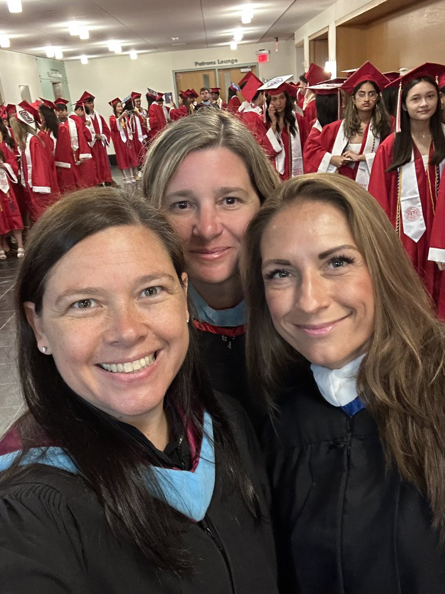 Congratulations to the <a href="/WheatleySchool/">The Wheatley School</a> #classof2025! We will miss you all and wish you much success and happiness as you embark on your next journey! #ewlearns #ewlinguists <a href="/EastWillistonSD/">East Williston UFSD</a>