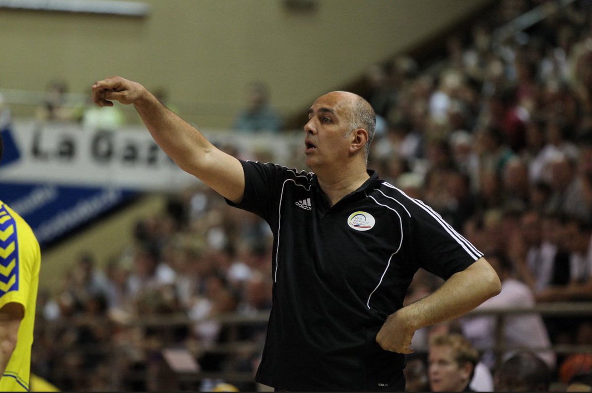 Si le #hand tricolore est devenu « Le Grand » sport qu’il est aujourd’hui c’est en grand partie grâce à toi, #Lathoud du handball français. L’#USAM te doit aussi ses derniers titres…
Les Bronzes sont tristes ce soir mais comme les Barjots je vais boire une bière…, c’est ce