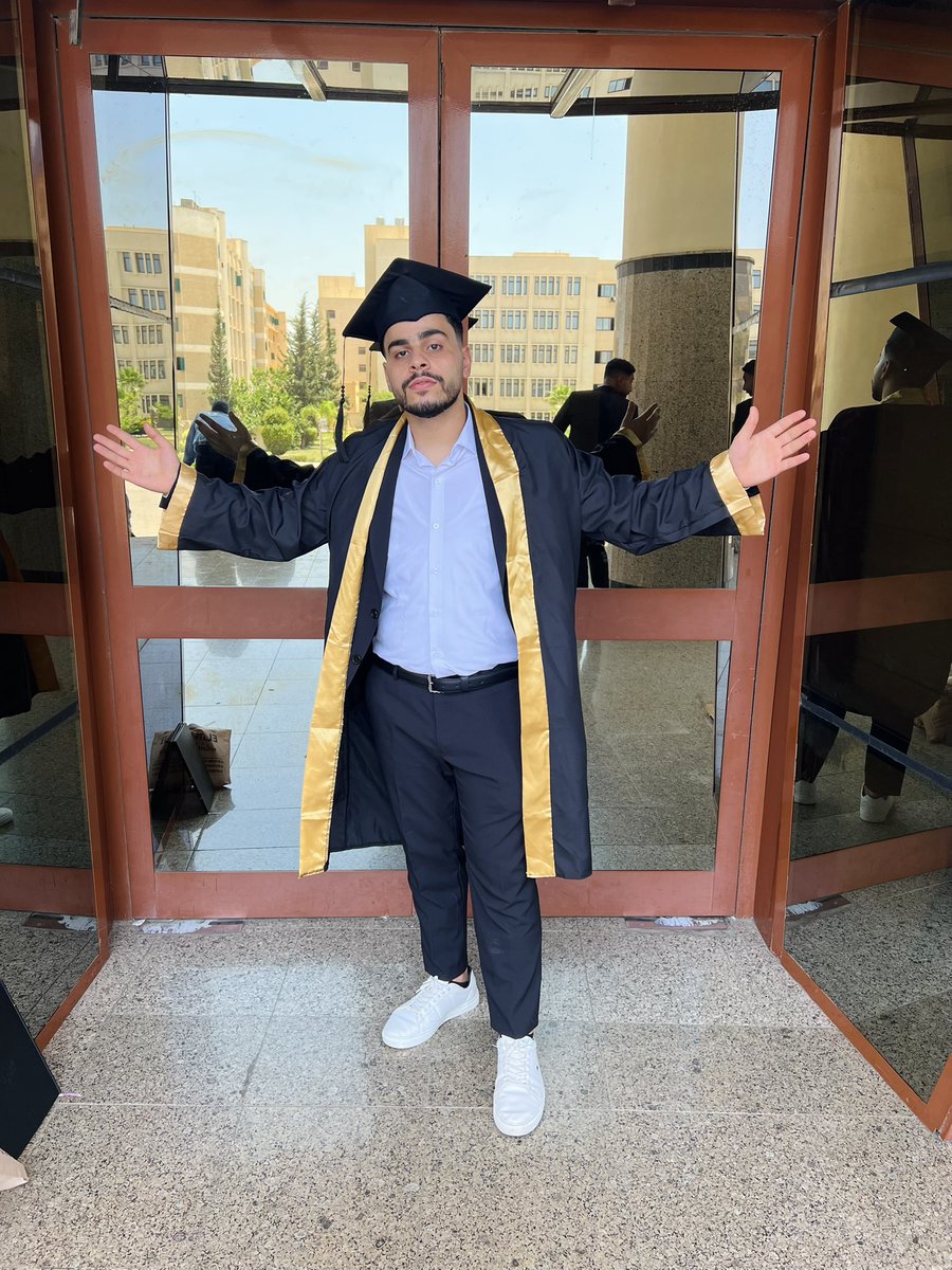 mo_elshazly0's tweet photo. تمت بنجااح ✅👨‍🎓 https://t.co/bHW085AbBS