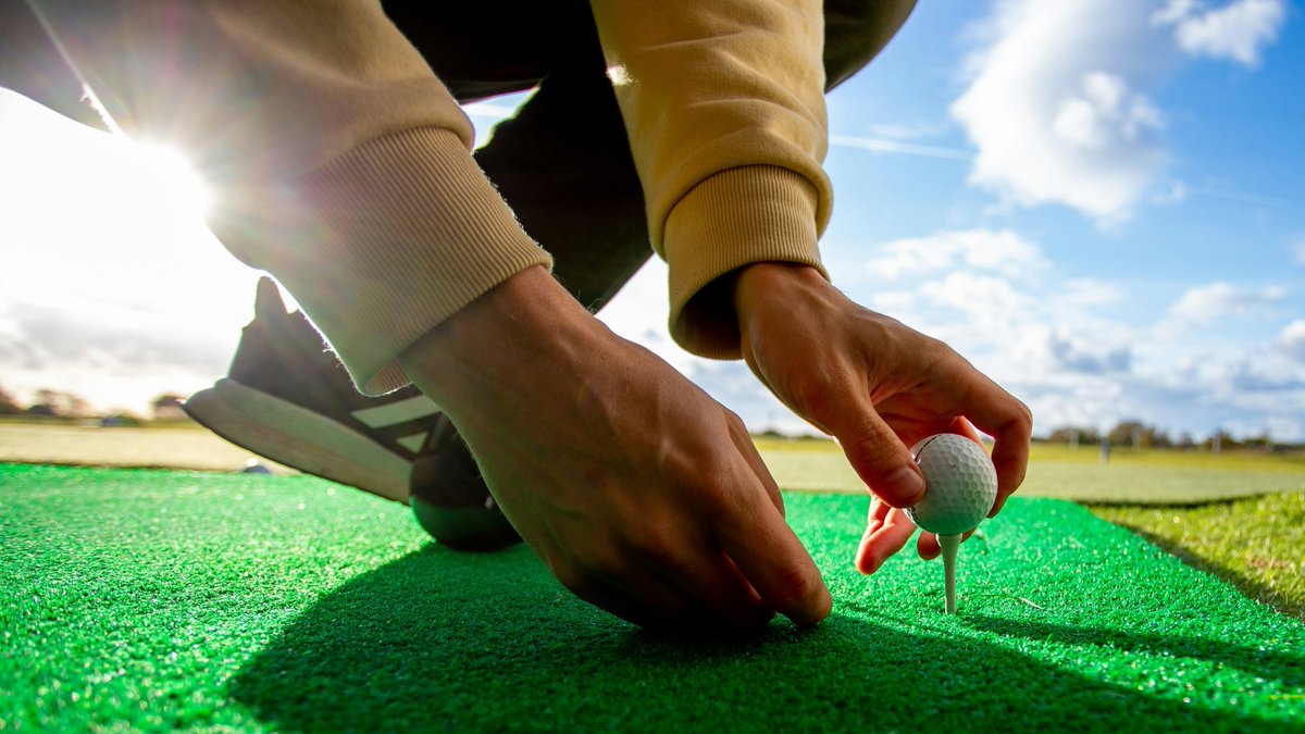 FortInViewGolf's tweet image. The Fort In View Driving Range is back open! Stop by to practice your swing before your next round!