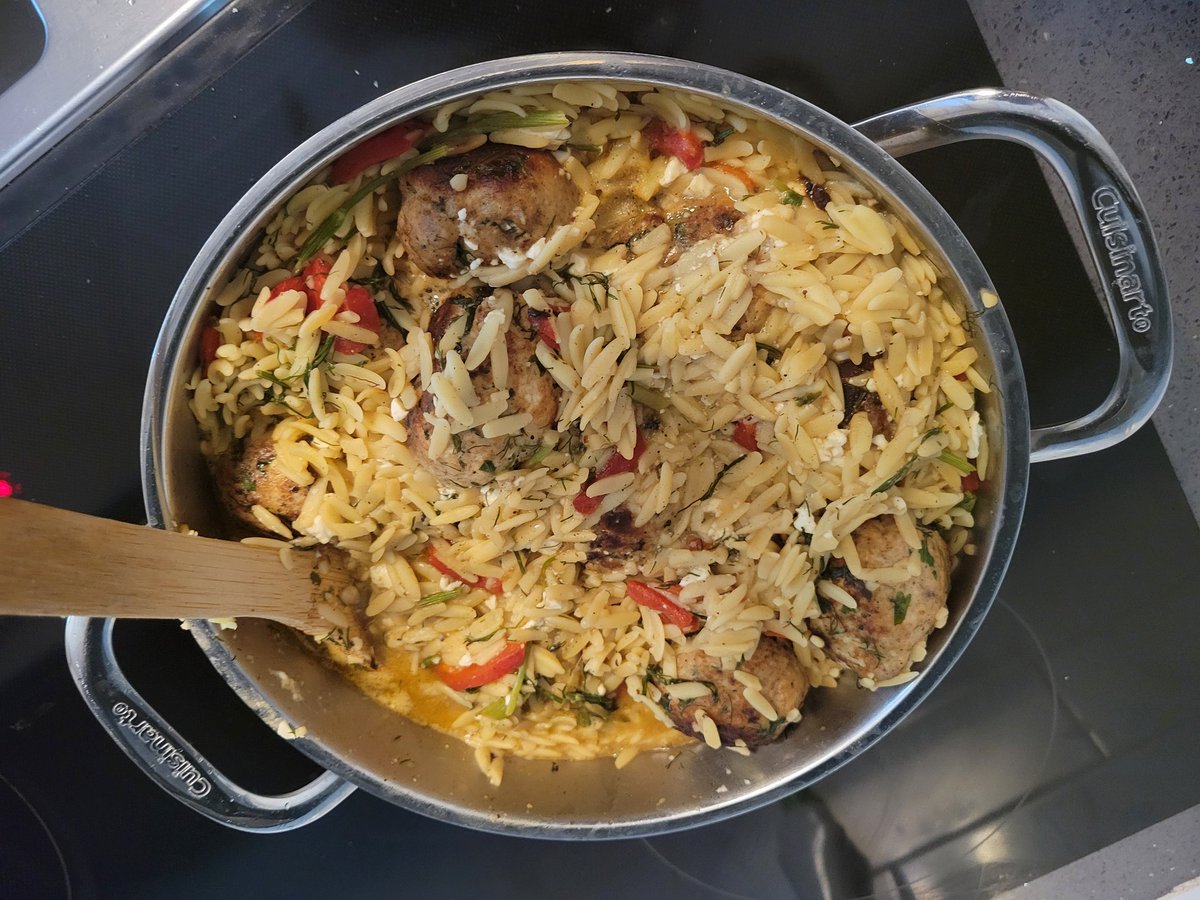 Put my heart and soul into this. So glad it turned out well. 😋😋 Healthy Greek Meatball and Orzo Skillet. #Cooking #Foodie