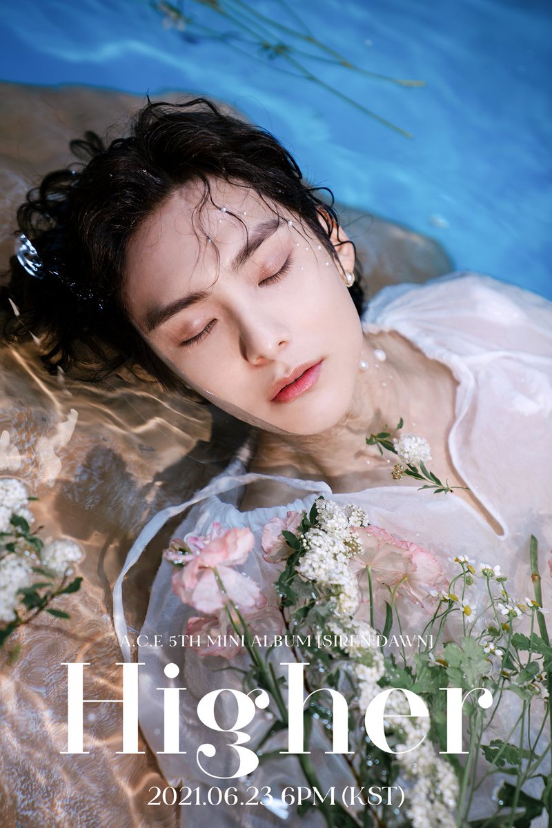MOONL1GHTDANCER's tweet photo. happy 4 years to the album that gave us the most stunning teaser photos https://t.co/jQ5jnL4tzS