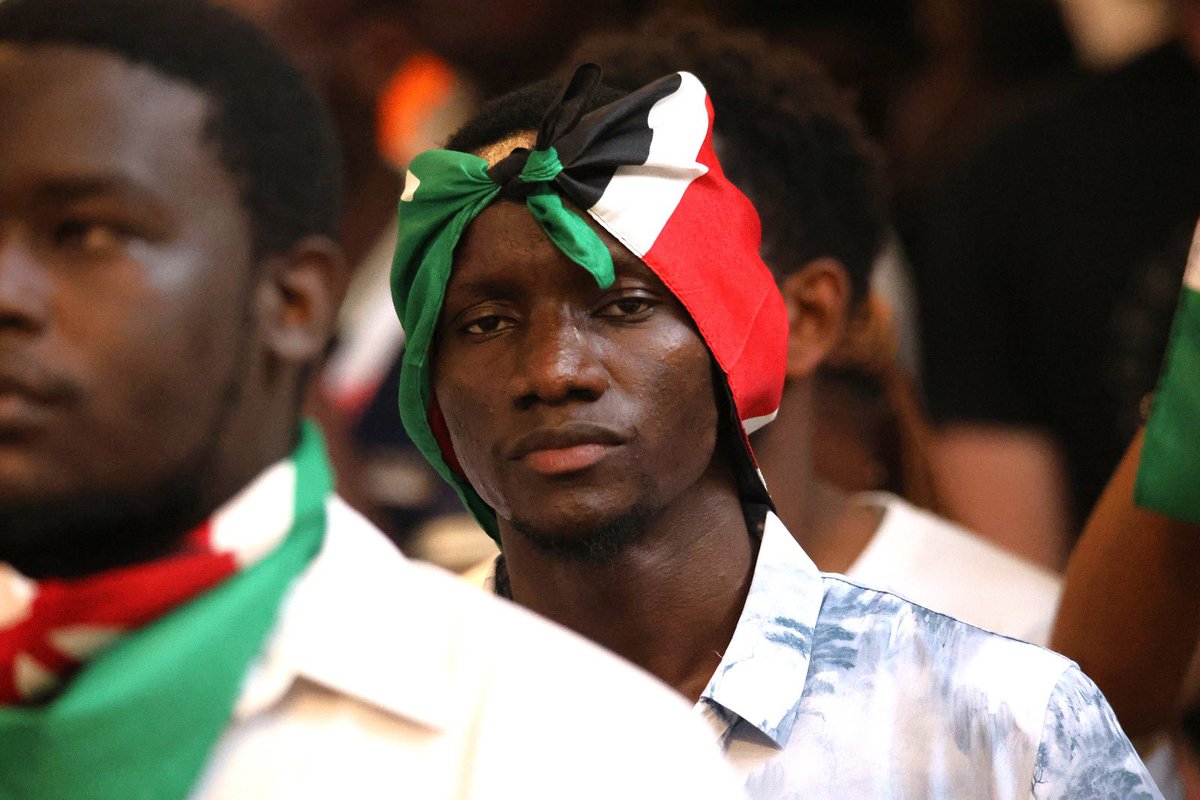 front_fef's tweet image. Economic freedom remains to be the greatest priority of our lifetime. Our forefathers brought us the political freedom and today we stand confidently on the 2010 constitution. 

We therefore have a responsibility to deliver ECONOMIC FREEDOM to our generation.