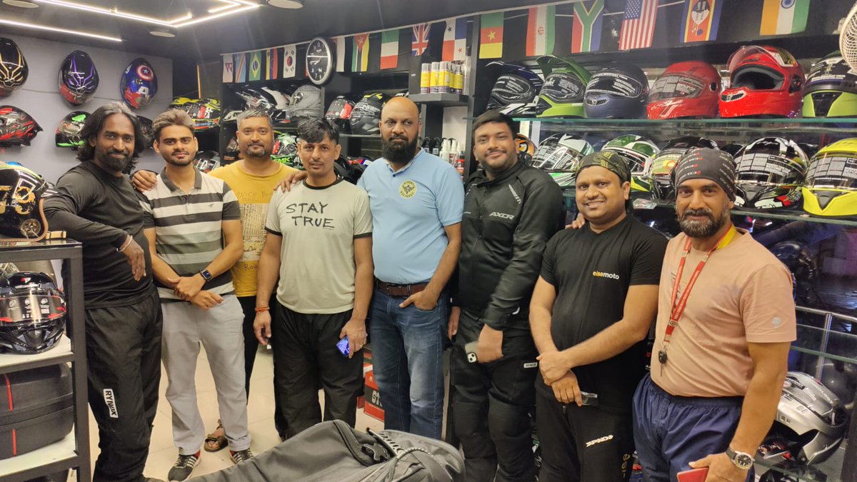 MenWelfare's tweet photo. Day 23
#Ride4MensCommission reached Surat
Renowned The Bikers World , Surat welcome the Riders and Facilitate them .
People across the nation, Supporting the Cause
#Ride4Cause
#Ride4Men https://t.co/XLj5jYHzRs