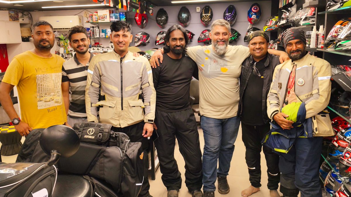 MenWelfare's tweet photo. Day 23
#Ride4MensCommission reached Surat
Renowned The Bikers World , Surat welcome the Riders and Facilitate them .
People across the nation, Supporting the Cause
#Ride4Cause
#Ride4Men https://t.co/XLj5jYHzRs