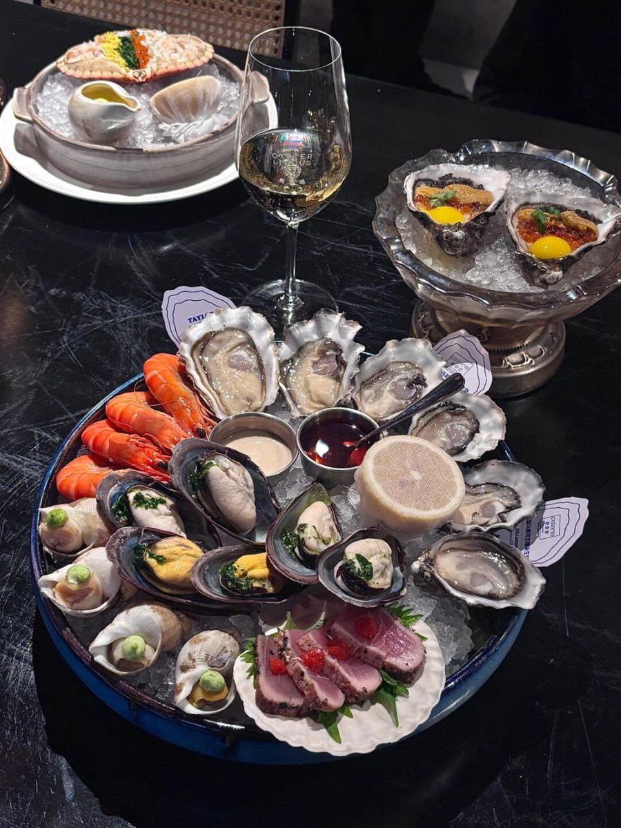 The taste of the sea is all served on the table. Tonight, umami reigns supreme.