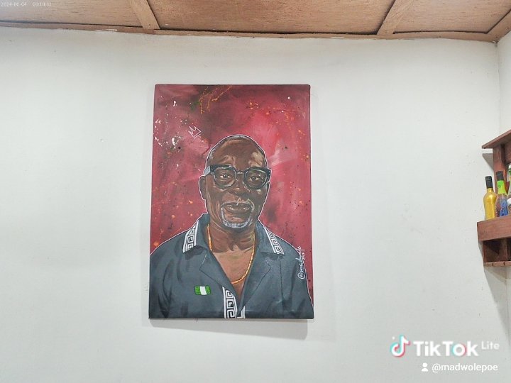 TheMadwole's tweet image. 👑Pops! 
 Any other artists out here don realize say snapping with digital camera na complete miss? 😀😃😀 i never ever got a shot right.

#painting #artist #studioartist #art #canvas