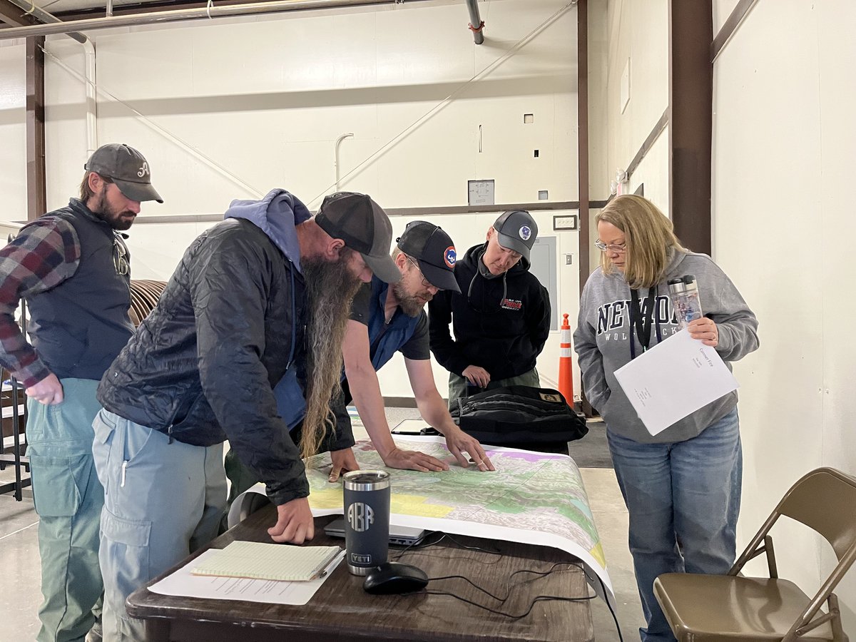 NVEmergencyMgmt's tweet photo. #ConnerFire Update
📍 Gardnerville, NV
🔥 17,351 acres (estimated) | 0% containment
As of 8:00 p.m. on June 21, Nevada Type 3 IMT 3, led by IC Andy Bertelson, assumed command of the Conner Fire.
Overnight, crews patrolled the area, with minimal fire activity and flare-ups in the northwest. Mop-up and containment efforts continued to reinforce control lines and eliminate hot spots.
Today’s focus: closing perimeter gaps, building depth along control lines, constructing handlines, and reducing heat within the fire’s edge to prevent rekindling and spread.
✅ All evacuations have been lifted.
🔗 Evacuation info: https://t.co/bUUAkeIvvi
🔥 Fire updates: https://t.co/VG3yGINuAZ
📡 More resources: https://t.co/PJGuRbkI5J
Thank you for staying alert as crews continue working in critical fire weather conditions.