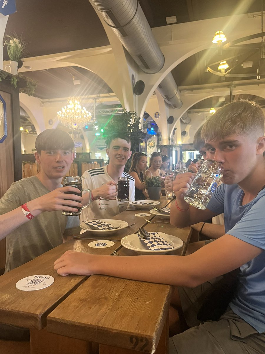 Learning history by day, schnitzel by night 🇩🇪🍽️ Cheers from Hofbräu Berlin! 
#BerlinGHS