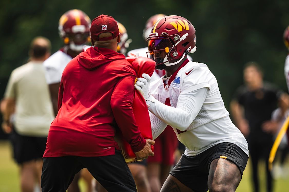 Commanders_DC's tweet photo. Tweeting at the
@Commanders
everyday until they follow me...
Day 1,848
And the offseason continues, here are some of the best pictures, as the team moves into the third phase of their offseason program…
#WashingtonCommanders #HTTC #RaiseHail #Day1848 1️⃣8️⃣4️⃣8️⃣ https://t.co/GjTFfntMkw