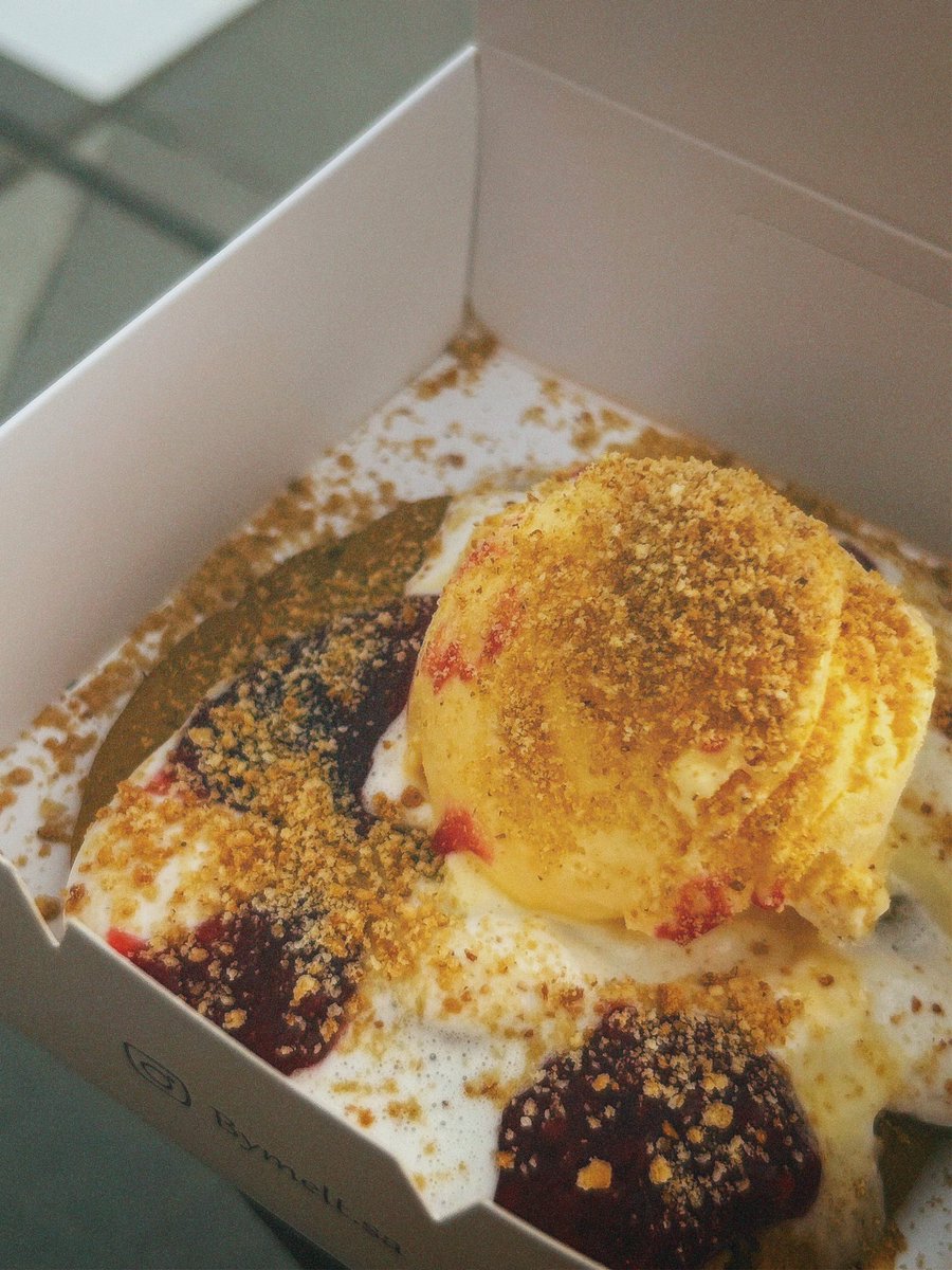iiJM23's tweet photo. Life recently 
🍓🧁🍪☕️ https://t.co/vSITQL4TGr