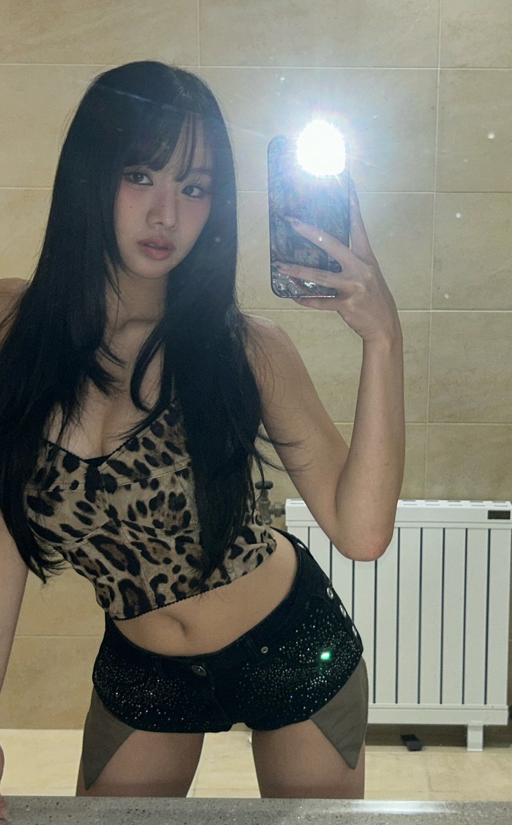 blurry (@blurkpop) on Twitter photo 