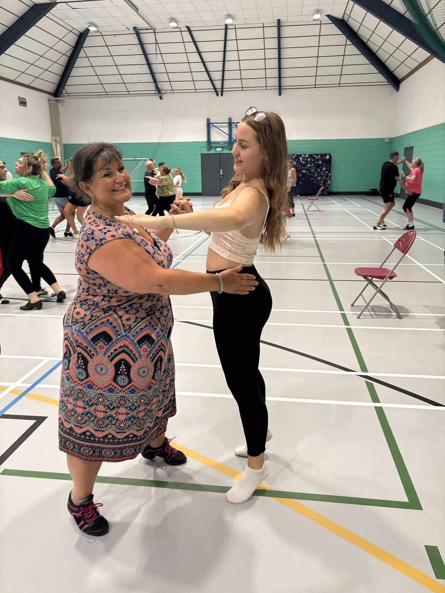 Today’s reason to smile……..fabulous Strictly Brackley practice, so many giggles with my fabulous trooper of a dance partner carrying on with a broken collarbone!! #StrictlyBrackley #DanceFamily #PinkSparkles #StepByStep #Ambisextrous xxx