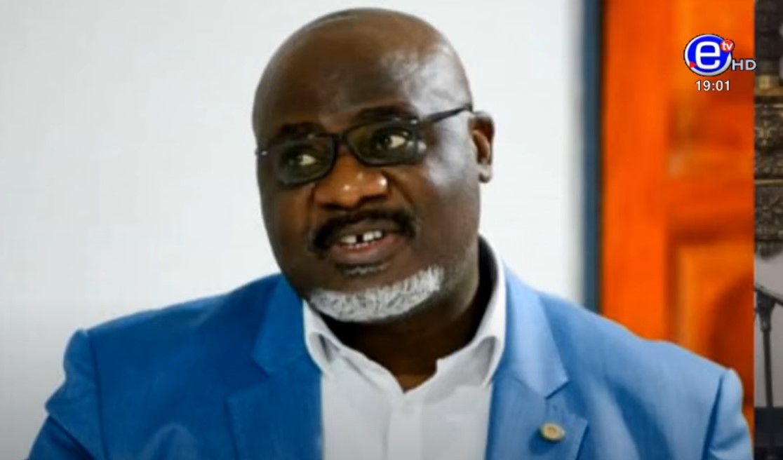 EquinoxeTv_cm's tweet photo. THE INSIDE SUNDAY JUNE 22, 2023 - EQUINOXE TV
GUEST: Dr Henry FOMUNDAM Public Health/ Pharmaceutical Care Expert
#theinside #équinoxetv #audelàdelimagenousrendonscompte
https://t.co/mVAynjiLQZ https://t.co/0Kv0XYr7yi