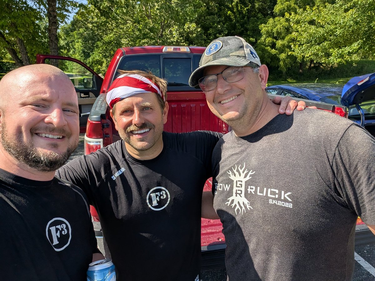 F3_Rollbar's tweet photo. F3 ComOmaha crushed GTE-62 together. It was awesome to have these brothers in the Gloom alongside me. First GTE for @jaredblong11, 2 for @ScottLickteig and 4 for YHC. 
T-Claps to @f3Jeffco for putting on an awesome event! I got some brothers for life in Mizzo now. https://t.co/bnsH3VlBb2