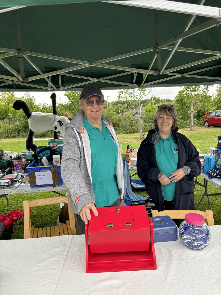 FriendsDrive's tweet image. We raised £305 at Prescot Carnival today toward improvements taking place at the allotment, thanks to Mal, Margaret, Thomas &amp;amp; my mum who helped me ticket everything and make a list of the prizes.