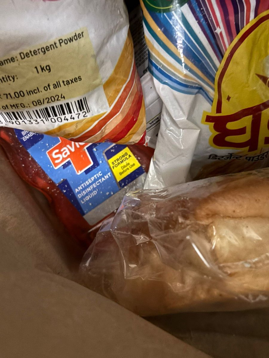 arpitknp's tweet photo. @letsblinkit Highly disappointed! Detergent in my order spilled over edible items, and your customer care said it’s safe to consume as they’re “packed.” This is highly unethical and inhuman. Do you even care about customer health? #Blinkit #foodsafetyalert @fssaiindia https://t.co/dCt2ywgISw