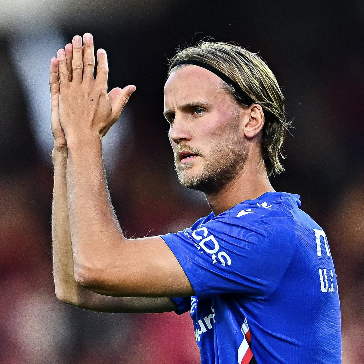 🔥 | WARM UP

#SalernitanaSamp | #SerieBKT

#ForzaDoria 🔵⚪️🔴⚫️⚪🔵