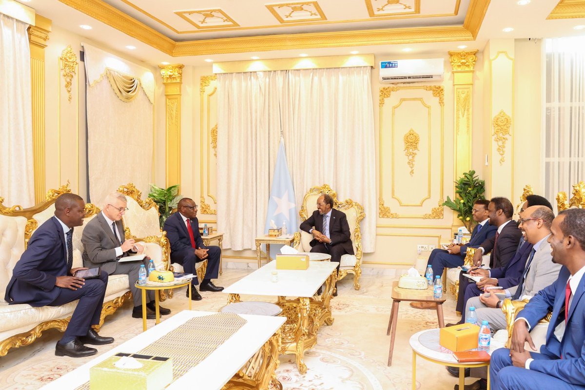 #warwanarat : Madaxweyne Xasan Sheekh oo qaabilay xoghayaha fulinta Qaramada Midoobey ee Afrika
hbnonlinetv.com/madaxweyne-xas…