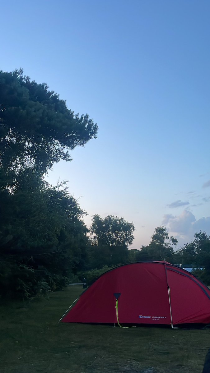 wgsdofe's tweet photo. All back safe and sound😊The girls have absolutely smashed their 18 km on day 2!💪

Final day tomorrow with an early wake up call to finish off the expedition⏰

@WGSWindsorGirls https://t.co/VQvZ8Yw7cA