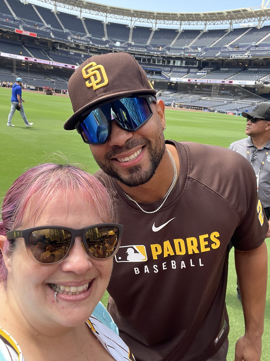 The prettiest smile in all of MLB 😍
#ForTheFaithful