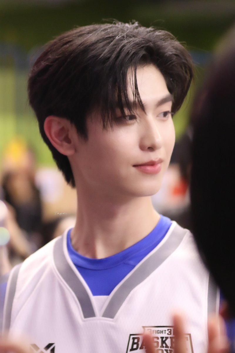 วันนี้สุดหล่อเก่งมากเลยฮับ ทุกคนนอนกันยังงง ขอลงรูปเก็บเอนเกจให้น้องแพรบ~

CHEER UP THOMAS
#3Fight3BasketBoyFinal
#tthomastc 
<a href="/tthomastc/">thomas</a>