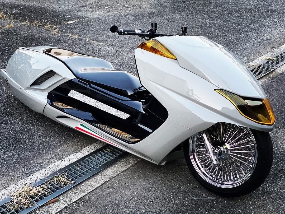 Arz_Samra59144's tweet photo. Nice Low_Ride Yamaha Maxam🤩 https://t.co/comFUSX7h5