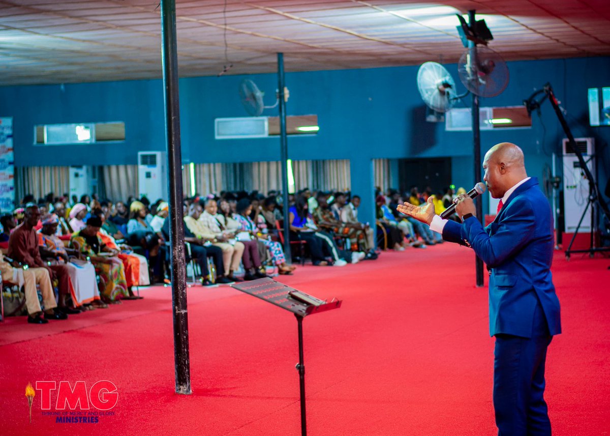 TMGministry15's tweet photo. YOUR WAY IS OPEN, IN THE NAME OF JESUS CHRIST!!!
#TMGMINISTRIES #ACTIVEGRACE #prophetomoghene #yearofrestoration https://t.co/HbRl7ouKEj
