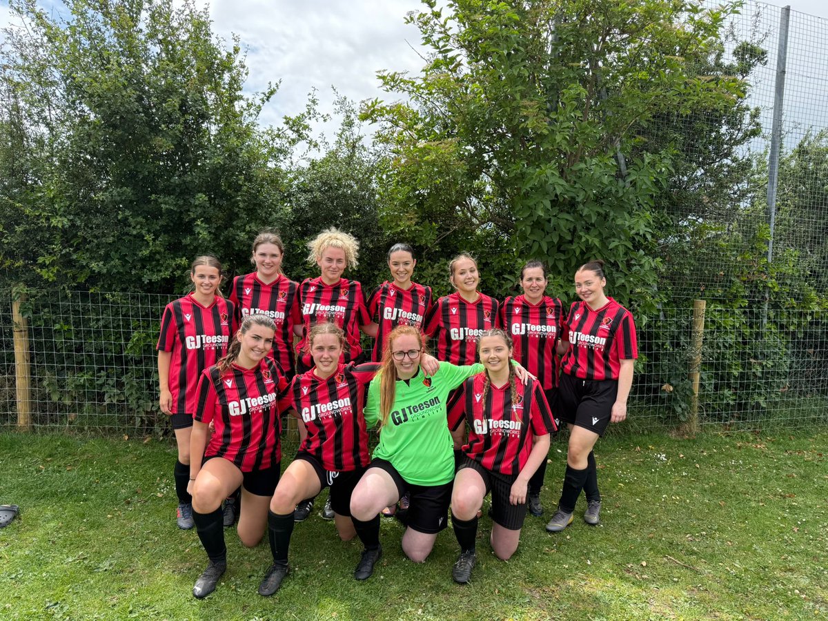 CPDLlanfairDCFC's tweet image. Tîm merched ni heddiw, da iawn am cyrraedd gêm cyn derfynol/Our ladies team today, well done on reaching the semi final, losing to the eventual winners Nantglyn. Da iawn ac diolch. 👏🔴⚽️