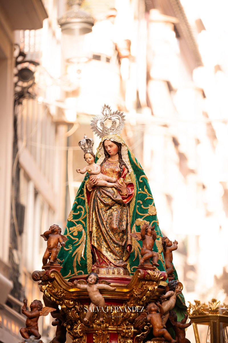 SalvaFdzPH's tweet image. 𝐕𝐈𝐑𝐆𝐄𝐍 𝐃𝐄 𝐋𝐎𝐒 𝐑𝐄𝐘𝐄𝐒.
•
•
#CofradiasMLG #Malaga #Corpus