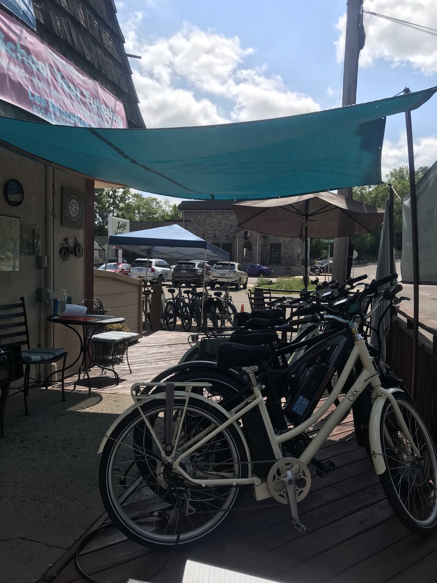 LeeToursEbikes's tweet photo. Looking for an E-bike to rent? We offer four different styles of e-bikes and two e-trikes to rent. Located in Mendota Minnesota, you can use an e-bike to explore the many different bike trails and landmarks around the Minneapolis and St. Paul Metropolitan Area. https://t.co/mawNejhJ30