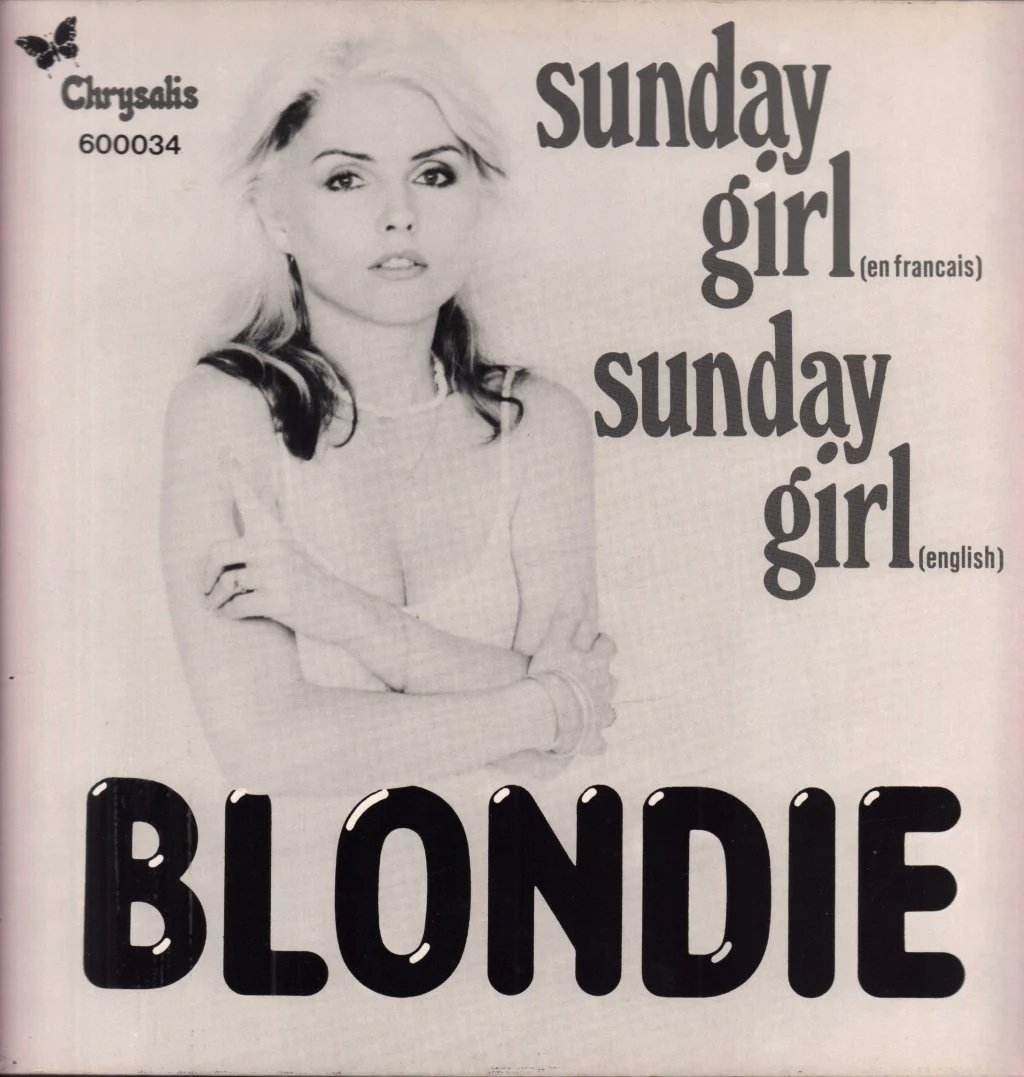 This is what Sunday nights are made for... #STS70s