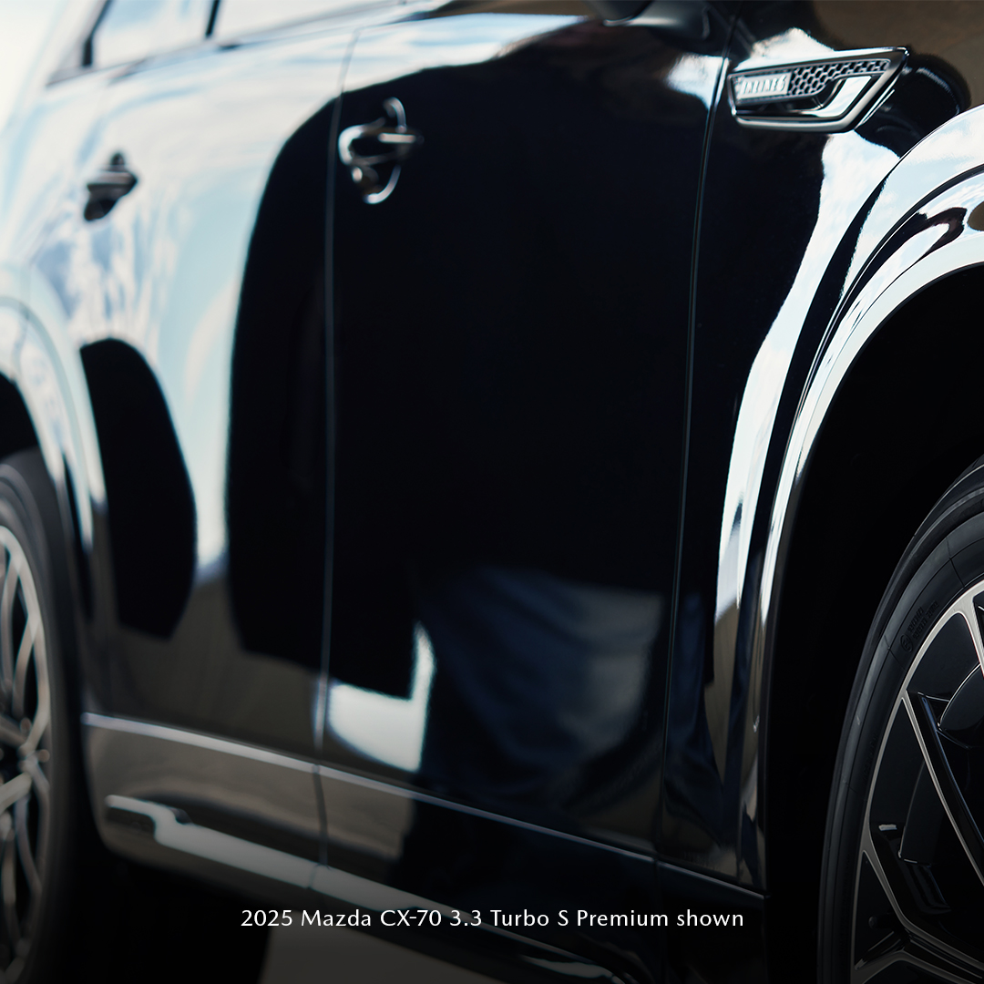 FieldsAuto's tweet image. 🔥 Meet the 2025 Mazda CX-70 3.3 Turbo S Premium 🔥
This isn't just a drive — it's a statement. Sculpted lines. Inline-6 power. Unapologetically bold. Ready when you are: fieldsmazda.com

#MazdaCX70 #TurboPower #MazdaLife #FieldsMazda #DrivenToInspire #NextGenMazda