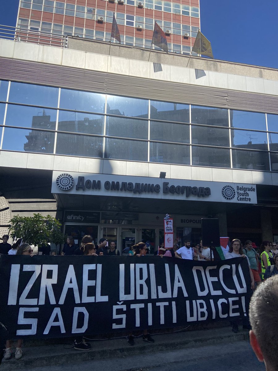 Slobodarska srpska deca. Ponosan sam na naš Beograd. 🇷🇸 ❤ 🇵🇸