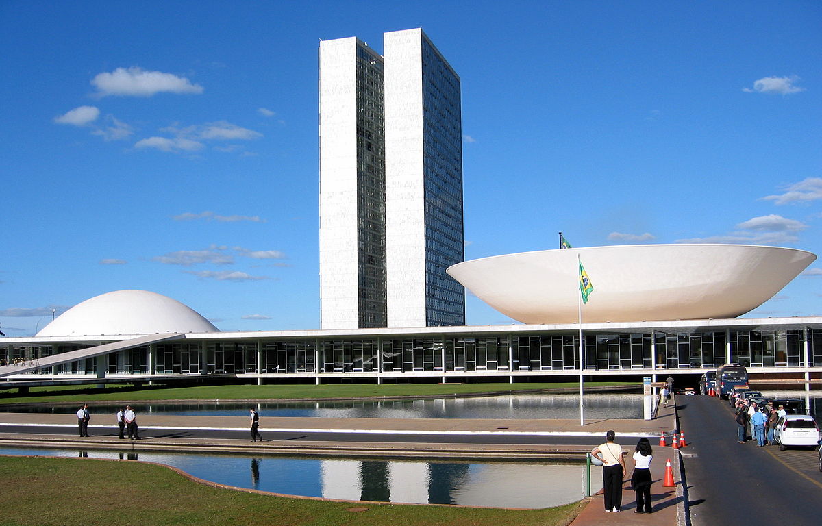 LucasSoares2890's tweet photo. @astronomiaum Ótimo. Se Israel e os EUA quiserem atacar o Brasil, podem começar pelos lugares mais importantes como:
Brasília e o Estado do Rio de Janeiro. https://t.co/84DZoKiHYE
