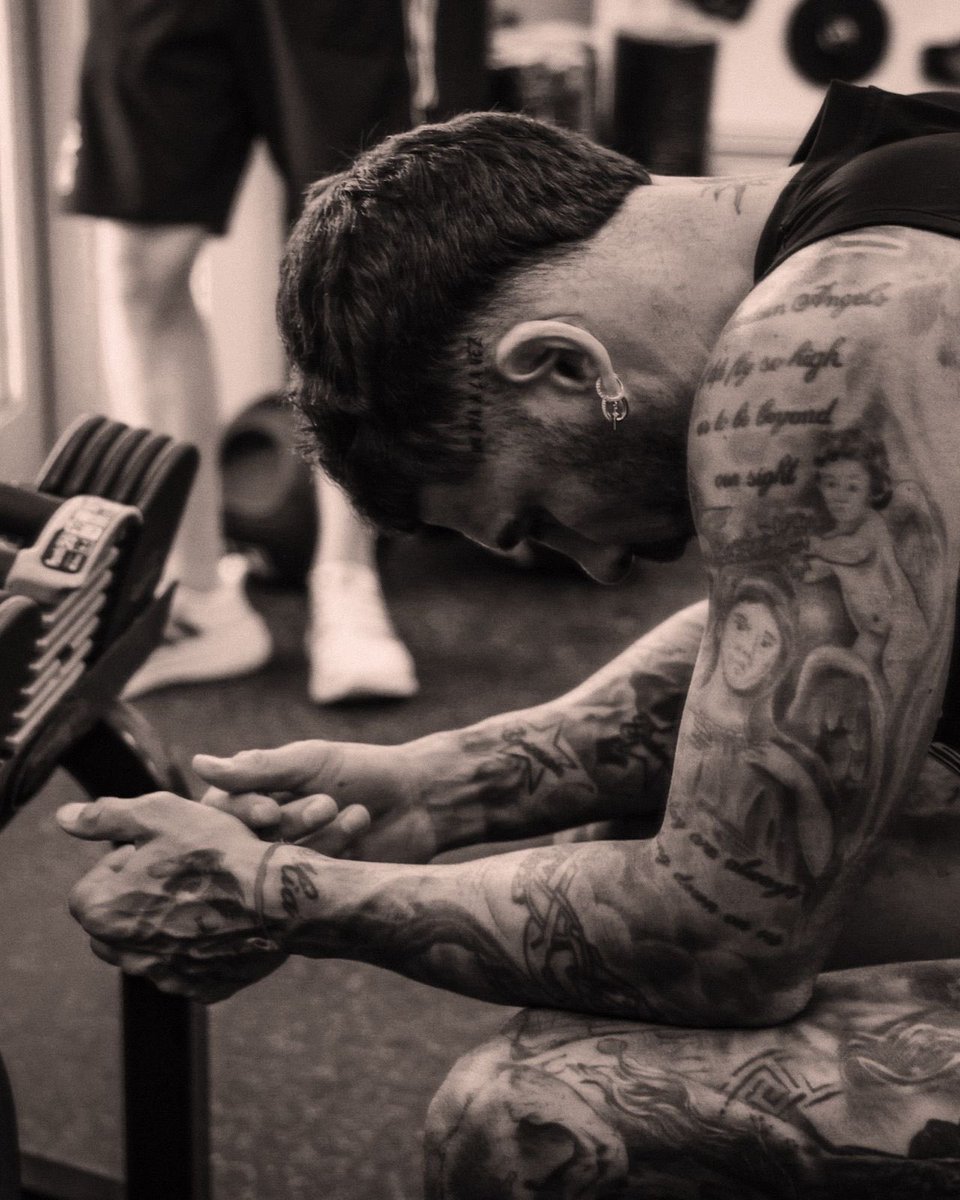 Notamendi30 tweet picture