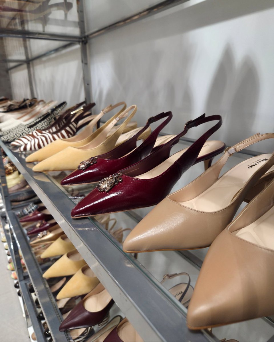 The Dune Summer Sale just got hotter ☀️👜 Enjoy further reductions on must-have shoes and bags.

Step up your style for less!

#highcross #leicester #summer #summersale
