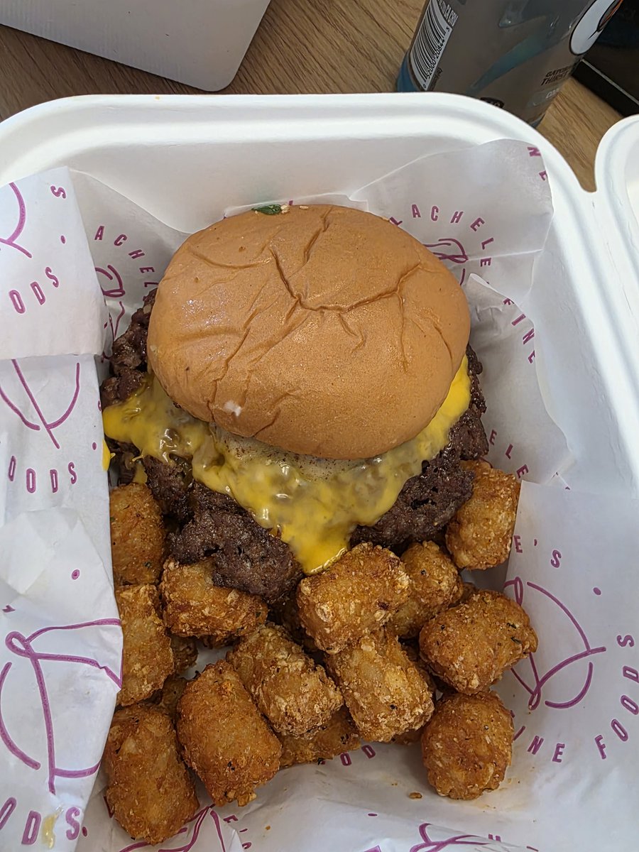Third year of the Annual GingerCon. Third year of getting peeps to visit the Burger Promised Land know as Lachele's Fine Foods! Sharing my happy place with friends and the special was awesome!!!

- BBQ Baked Meatballs - Chili Cheese Fritos - Shredded Cheddar - Sour Cream - Hoagie