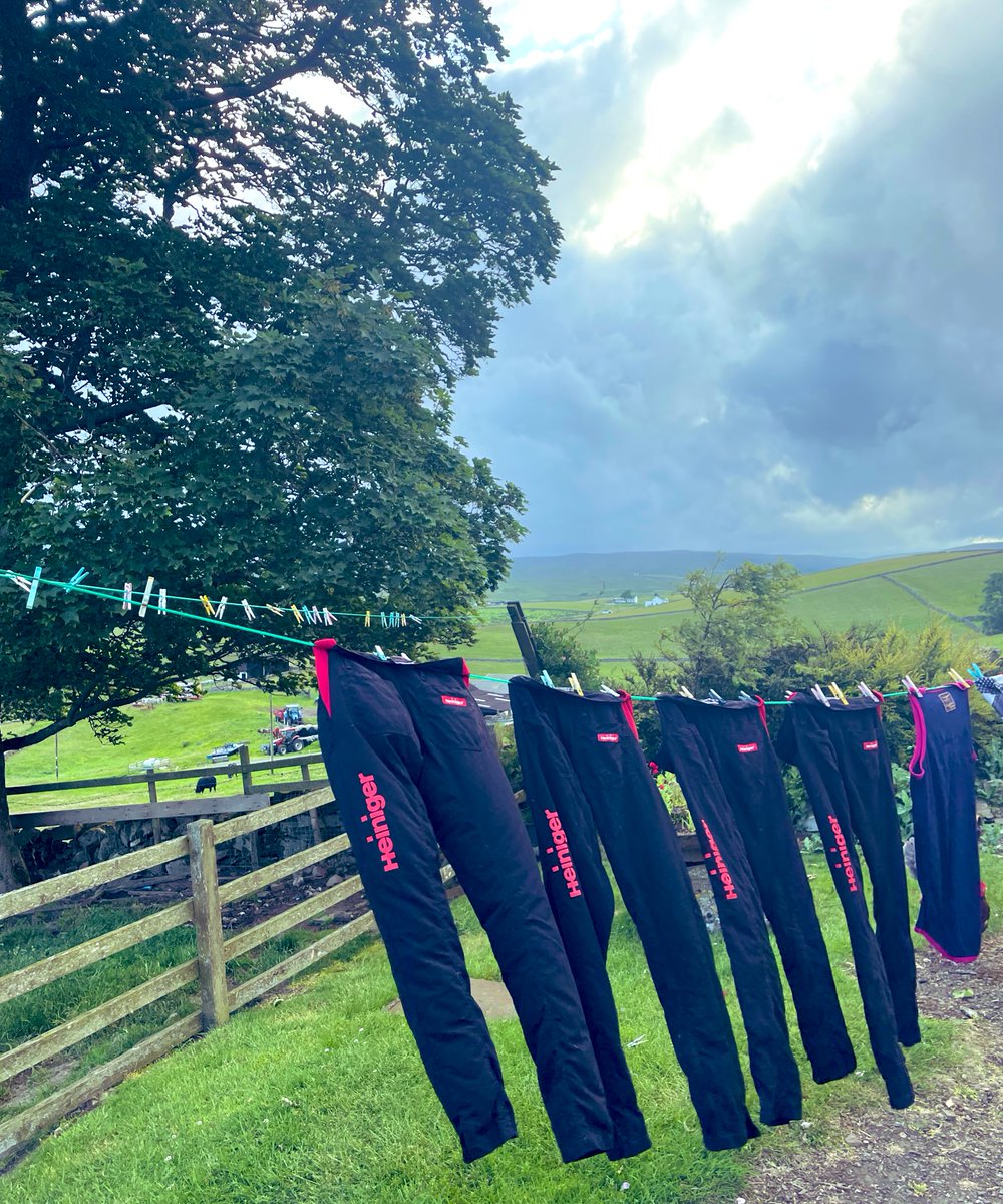 bailhill_kay's tweet image. Tells a story………the boy has been home 🤣 #Heiniger #washingline