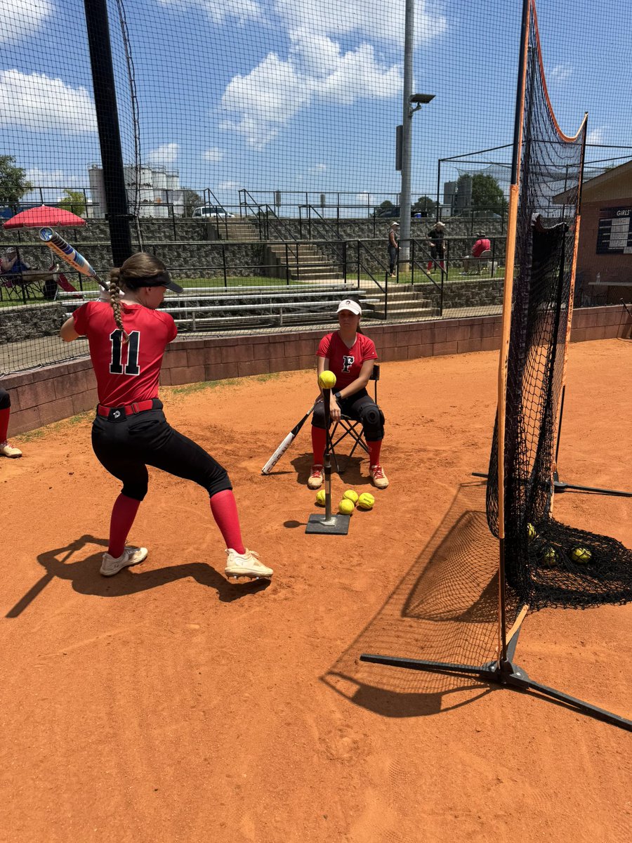 Easily the hottest 86° practice we’ve ever had🥵
🙏 to Ms. Allison for the popsicles
Girls came in ready to work after a long tourney day yesterday
We’re off for a few weeks to go 🥎⛺️ &amp; some orientations🏫

Little tbt 📸 to the OG Stancil/Reeves squad 😉

👀 you late July 🧨🥎❤️