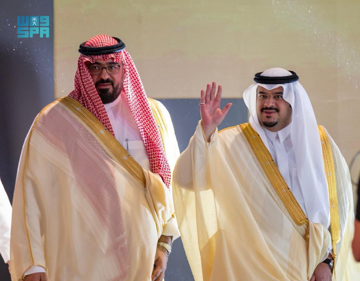 SPAregions's tweet photo. #صور_واس | نائب أمير منطقة الرياض يكرّم المنشآت الفائزة بـ #جائزة_الملك_عبدالعزيز_للجودة في دورتها السابعة.
#واس_عام https://t.co/ZroWAZEMOe
