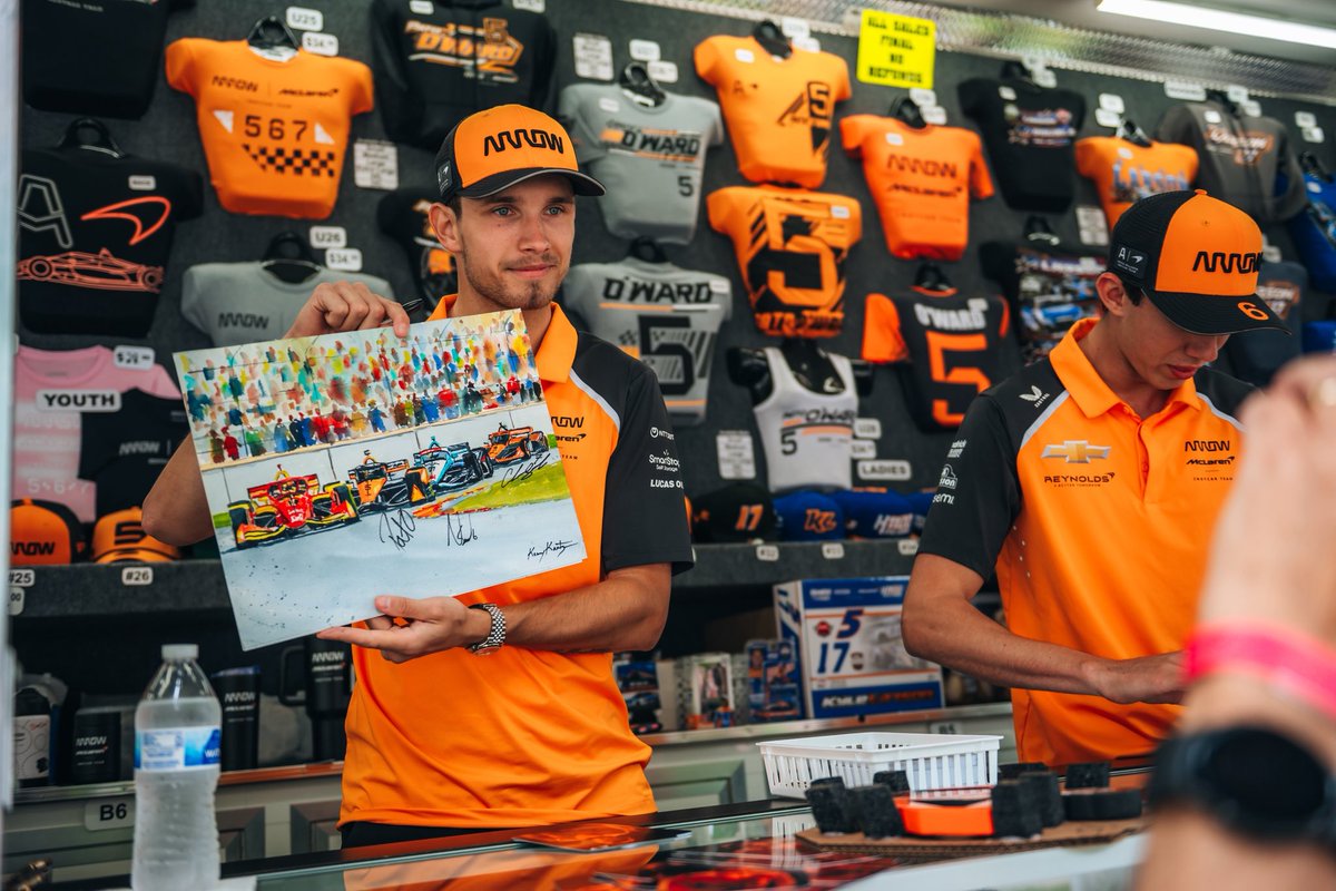 lundgaardoff's tweet image. Very tough Sunday. Sorry for the team, partners and everyone involved with @arrowmclaren we had a winning car today. Even though we carried big damage on the floor from a lap one incident, the pace was strong. We move one. We were competitive and that was goal number one for 2025