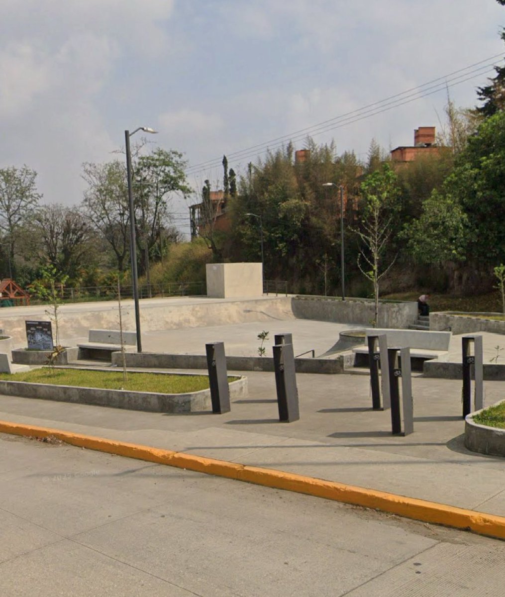devozenvozmx's tweet photo. 🚧 En Emiliano Zapata, Ver., el alcalde Erik Ruiz deja microobras millonarias:
❌ Camellones incompletos
❌ Pasos peatonales oscuros
❌ Obras que desvían agua, no resuelven nada

¿Benefician a los vecinos… o a la delincuencia?
Pura simulación con dinero público.
#EmilianoZapata https://t.co/UTPRpcCXdo