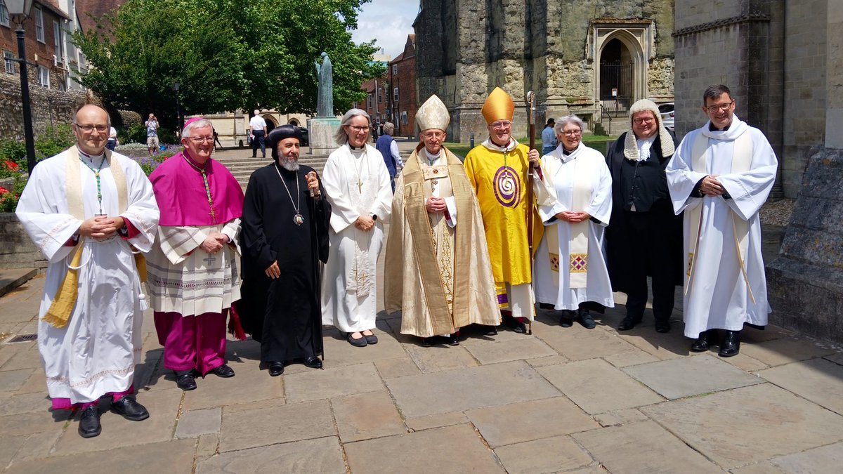 BishopAngaelos's tweet photo. As part of the @EccLawSoc conference marking the 1700th Anniversary of the Council of Nicaea at @ChiCathedral, honoured to be interviewed by my dear brother and friend @BishopOfFulham, Jonathan Baker, on the history and ministry of the Coptic Orthodox Church, its theology, and its particular perspective on Christology and the Council of Nicaea, with an opportunity to also receive questions from attendees. 

A joy, as ever, to attend the Cathedral Service, as one of its Ecumenical Canons, and spend time with many dear fiends there, including @MarkHillKC and Bishop David Hamid.