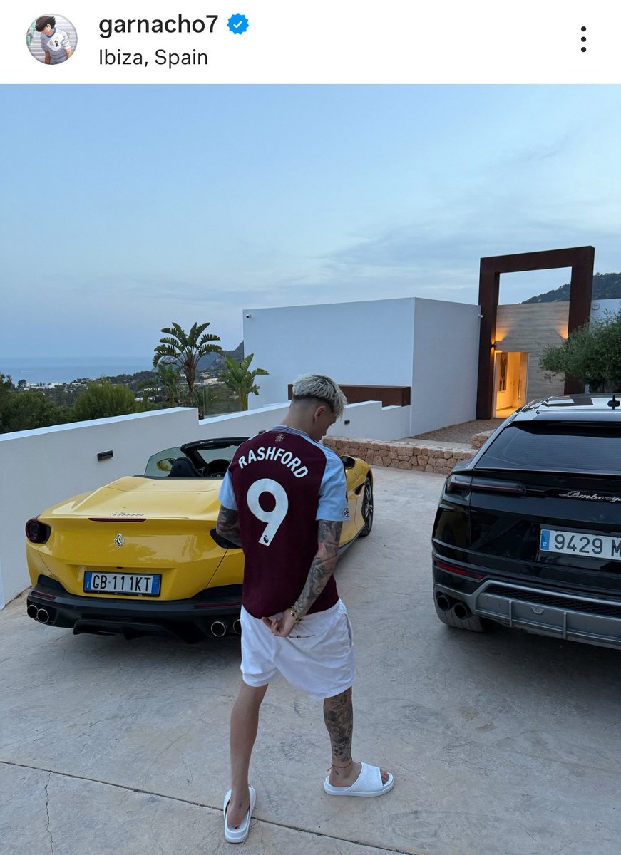 Thoughts on this post from #Garnacho

Does this mean he has secured his move somewhere 🧐