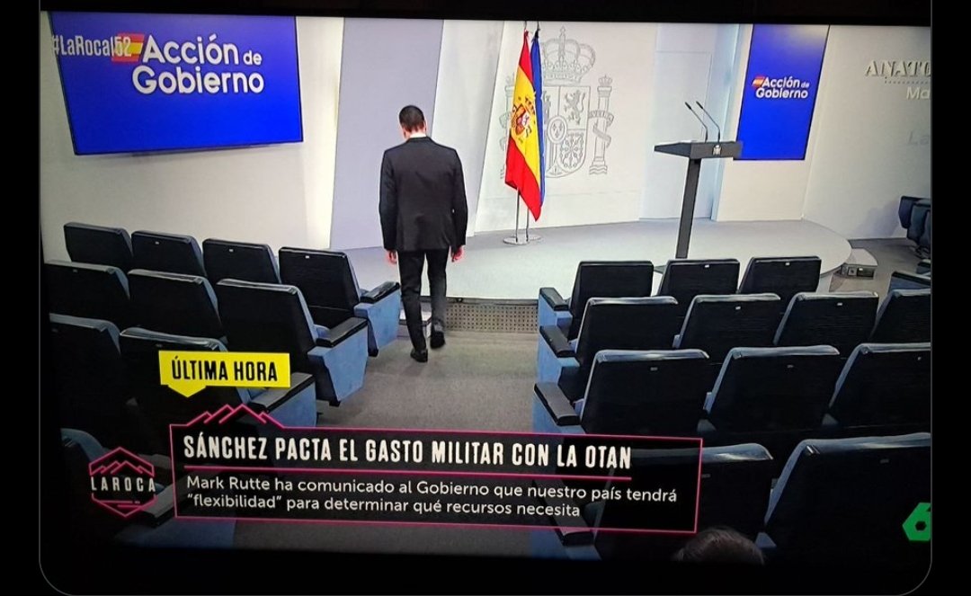 así visto por detrás,menuda hechura de flojo y vago tiene el menda.