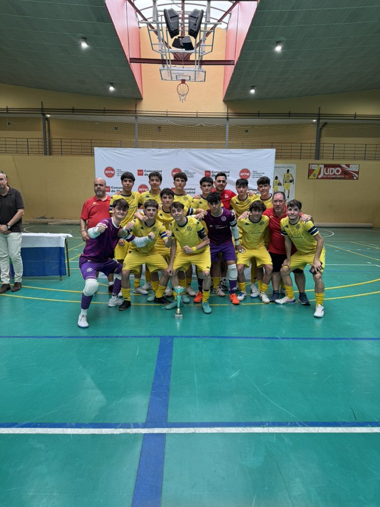 AD Alcorcón FS 2024 / 2025 (@adalcorconfs) on Twitter photo | JUVENIL PREFERENTE |
Victoria | 3-2 | 🆚 <a href="/1mostolesfs/">MRB-FS Móstoles</a>
Broche de oro para cerrar la temporada y un gran reconocimiento a este gran grupo que se merecía una alegría así y como no acordarme de los chicos del cadete que cumplieron con creces en el día de hoy
#123Alcorcón | JUVENIL PREFERENTE |
Victoria | 3-2 | 🆚 <a href="/1mostolesfs/">MRB-FS Móstoles</a>
Broche de oro para cerrar la temporada y un gran reconocimiento a este gran grupo que se merecía una alegría así y como no acordarme de los chicos del cadete que cumplieron con creces en el día de hoy
#123Alcorcón