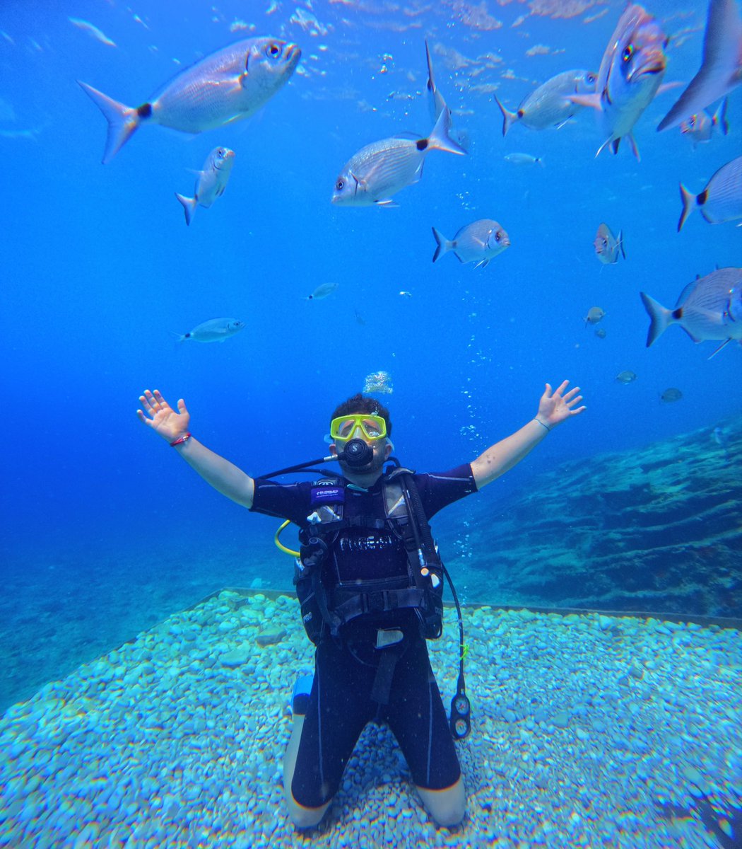 Muğla Fethiye Mavi Mağarası Sualtı Dalışa Hoş Geldiniz ❗️

#muğla #fethiye #ölüdeniz #datça #göcük #saklıkent #yamaçparaşütü #saklıkentmilliparkı #mugla #rafting #yürüyüş #ege #köyevi #keşfet #ege #akarsu #diver #zipline #marmaris #keşif #öneçıkar #karaçay #dalgıç #bungalov 🩵